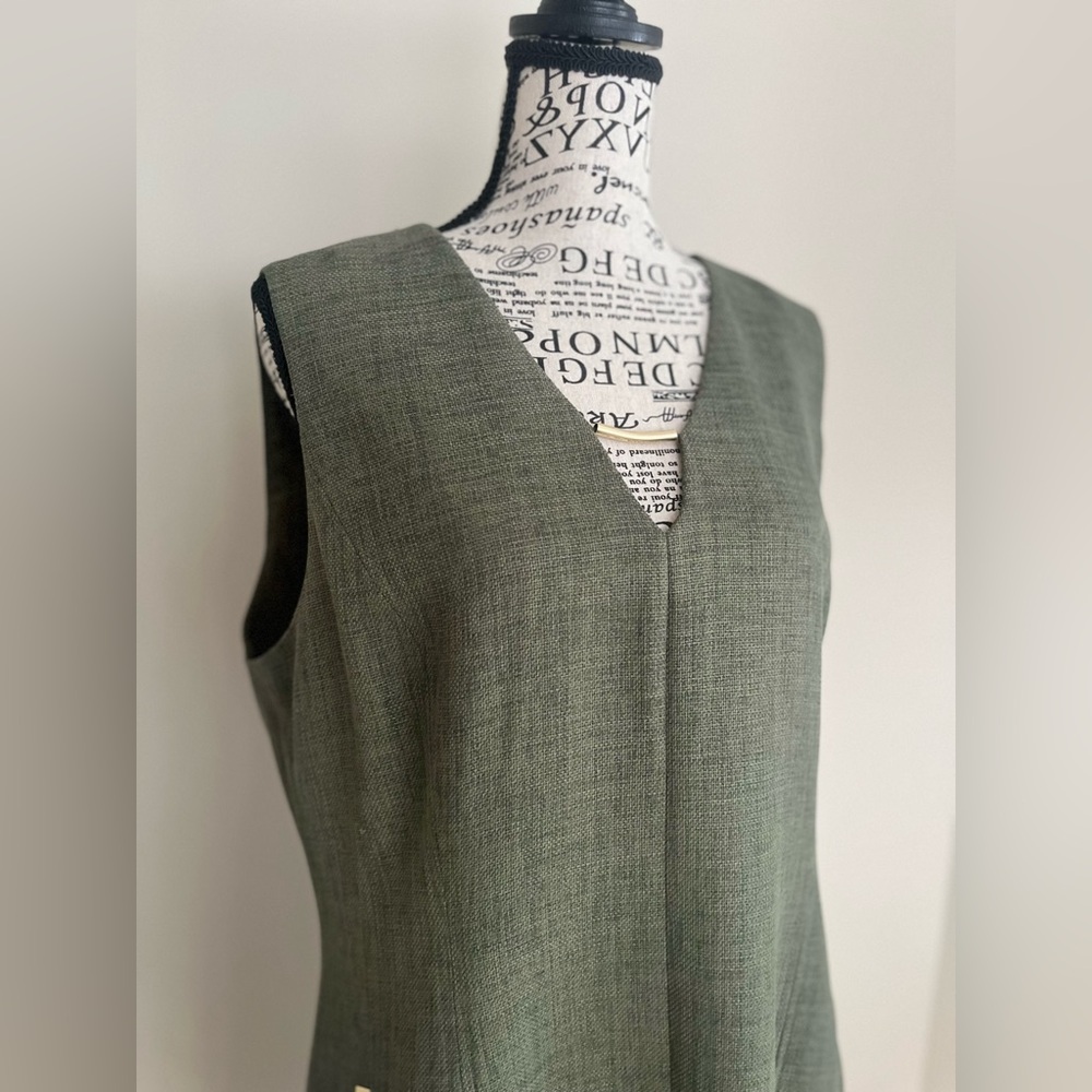 Elie Tahari Willow Green A-line Dress with Silver Details — US size 14